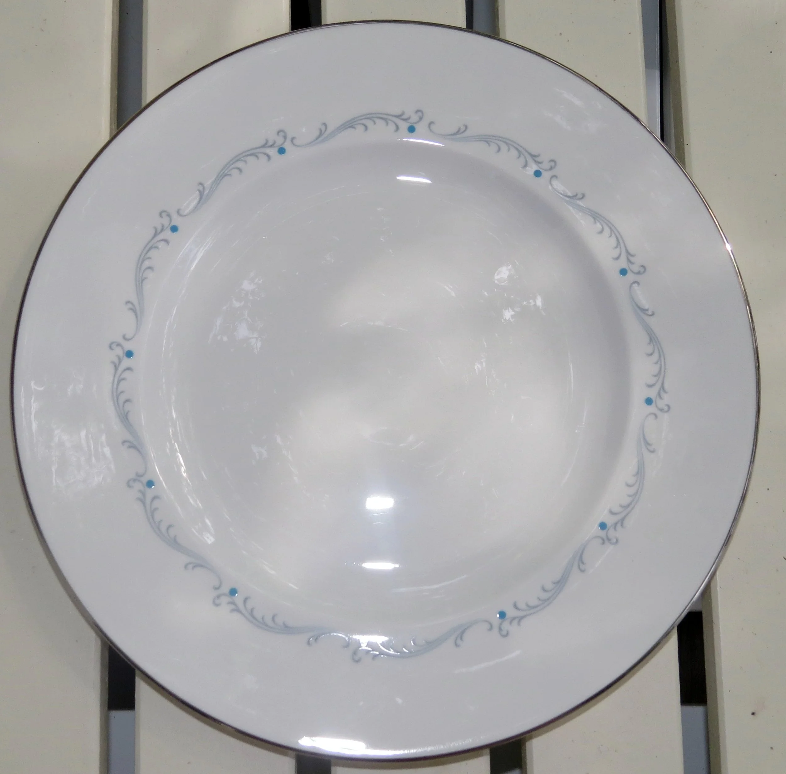 Melrose Detail, Shelley Melrose Pattern #14137, Richmond Shape