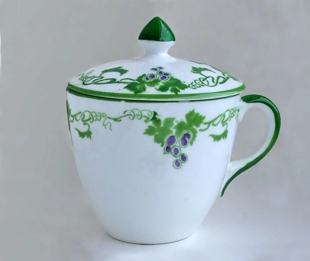 Chocolate (Actually New York with Lid)