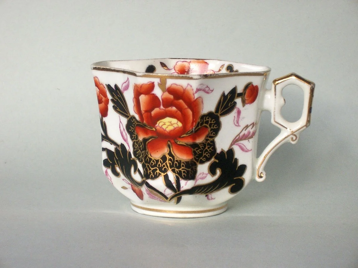 SQUARE 01 Tea Cup.jpg