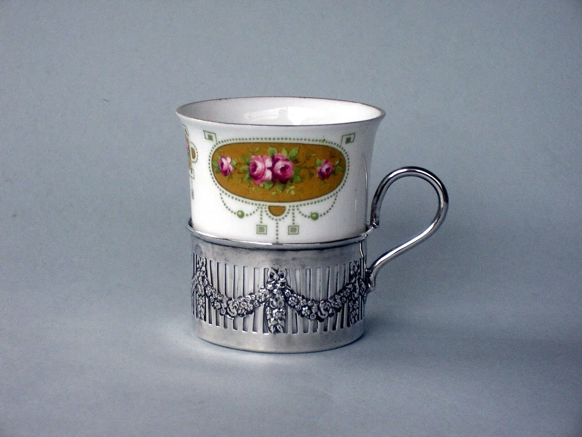 UNHANDLED 01 Coffee Cup.jpg