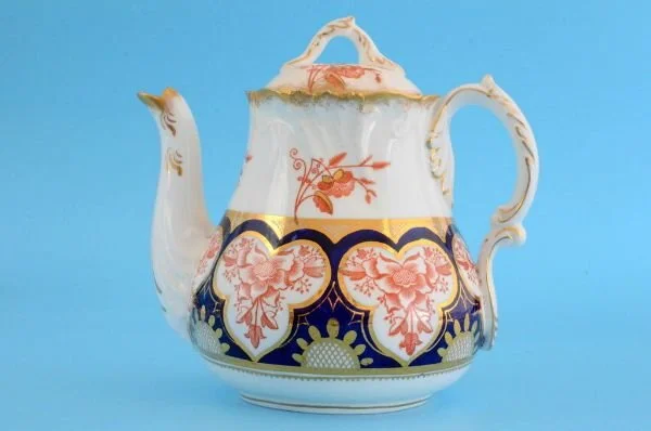 7019 Teapot on Foley Shape