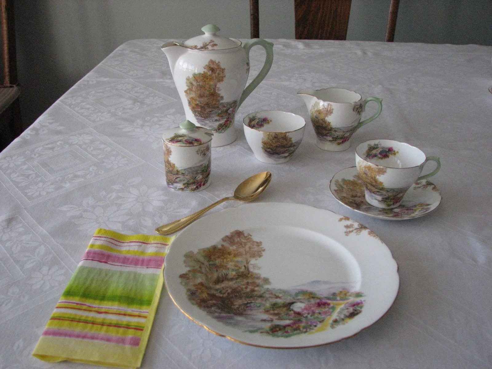 Shelley Heather Coffee Set, New Cambridge shape