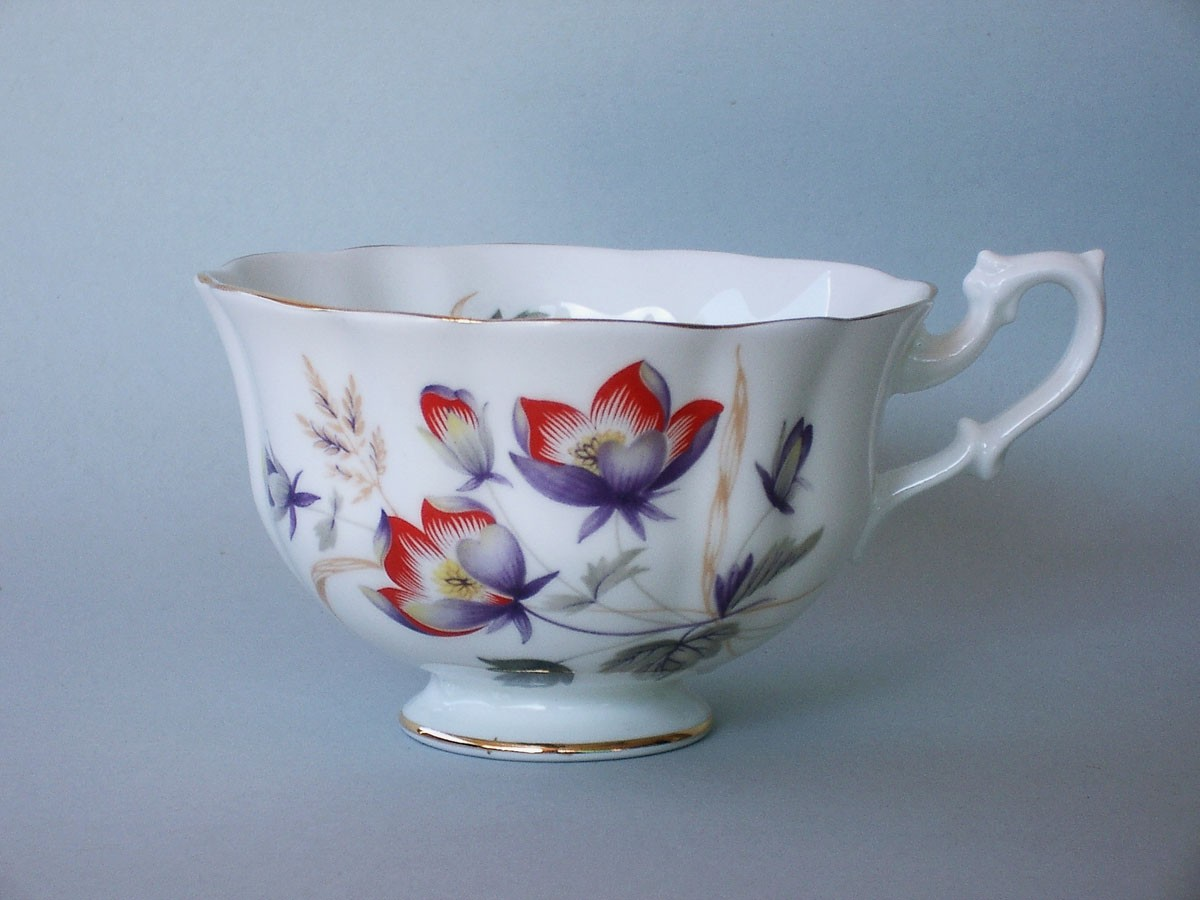 Atholl Tea, Thorn Handle