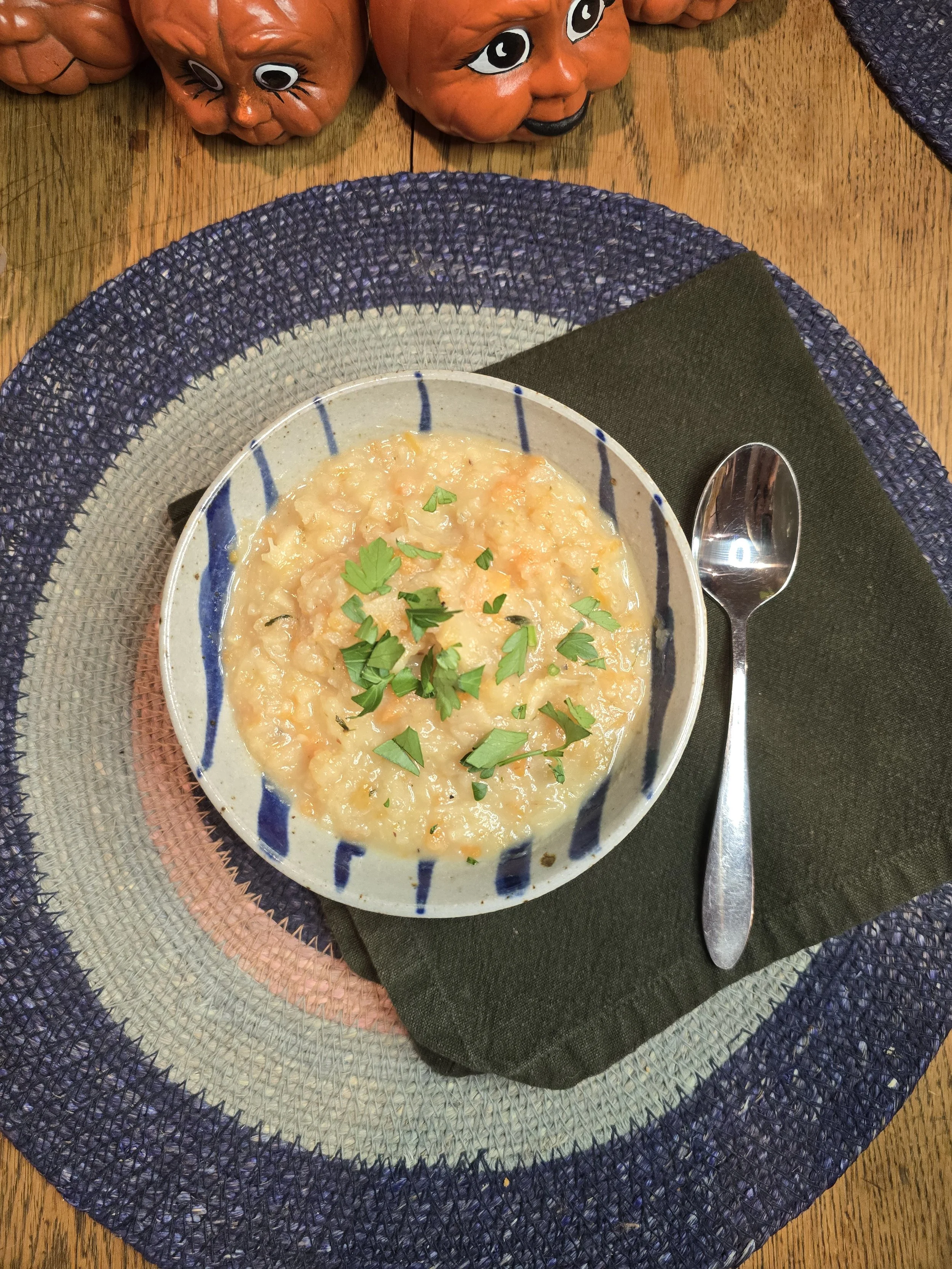 Warm up with this creamy Parsnip & Carrot Autumn Soup — packed with antioxidants, fiber, and cozy fall flavor. A mindful, nourishing comfort food.