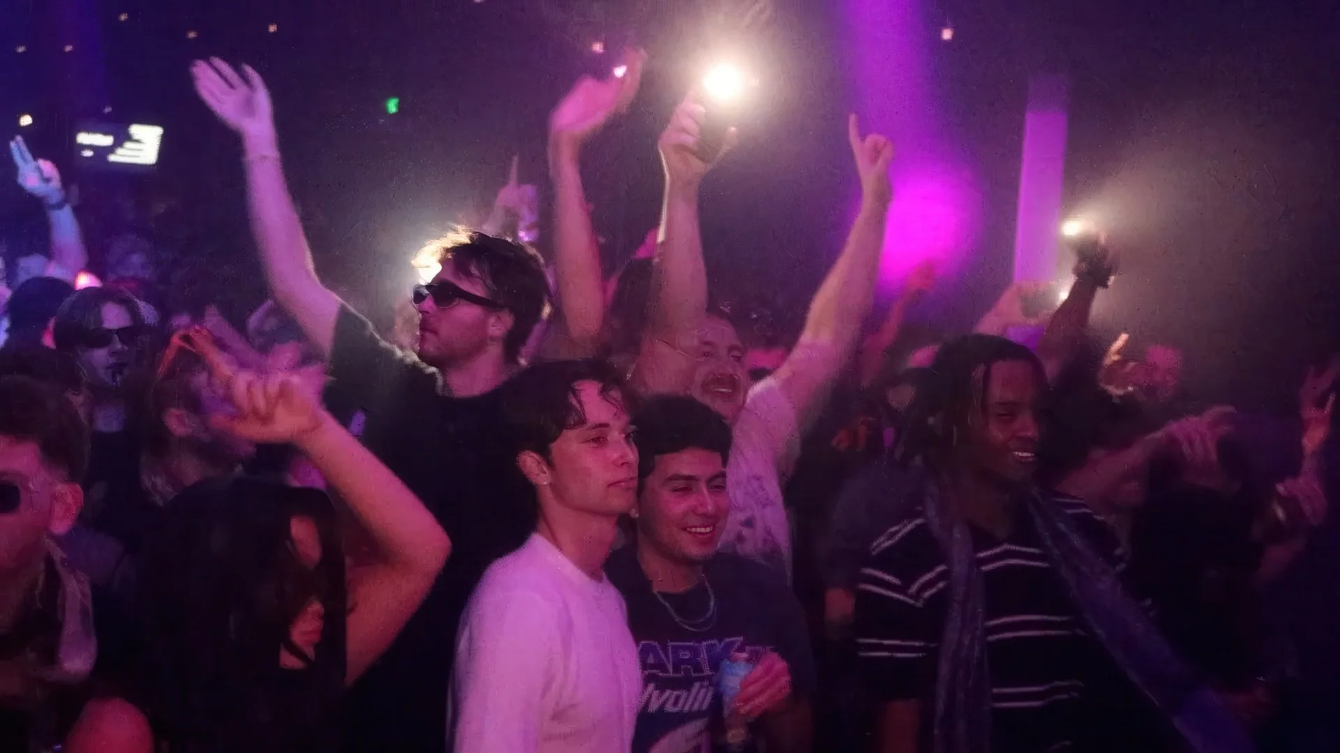 horizonatal 44-gigapixel-low resolution v2-1x-faceai v2.jpg