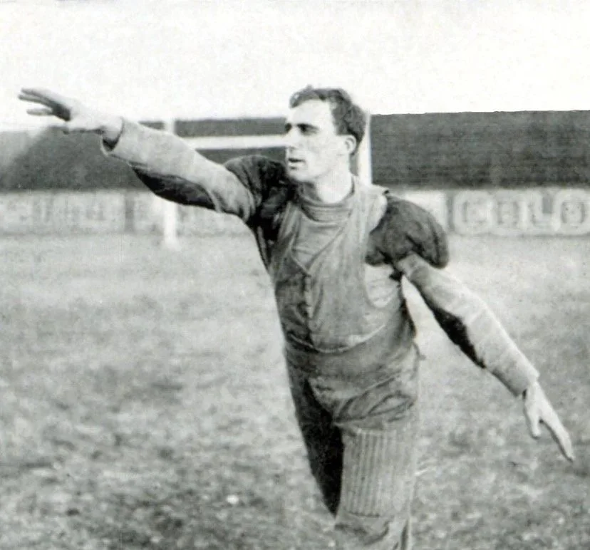 SLU Quarterback Bradbury Robinson in 1906 
(Photo Credit: Saint Louis University) 
