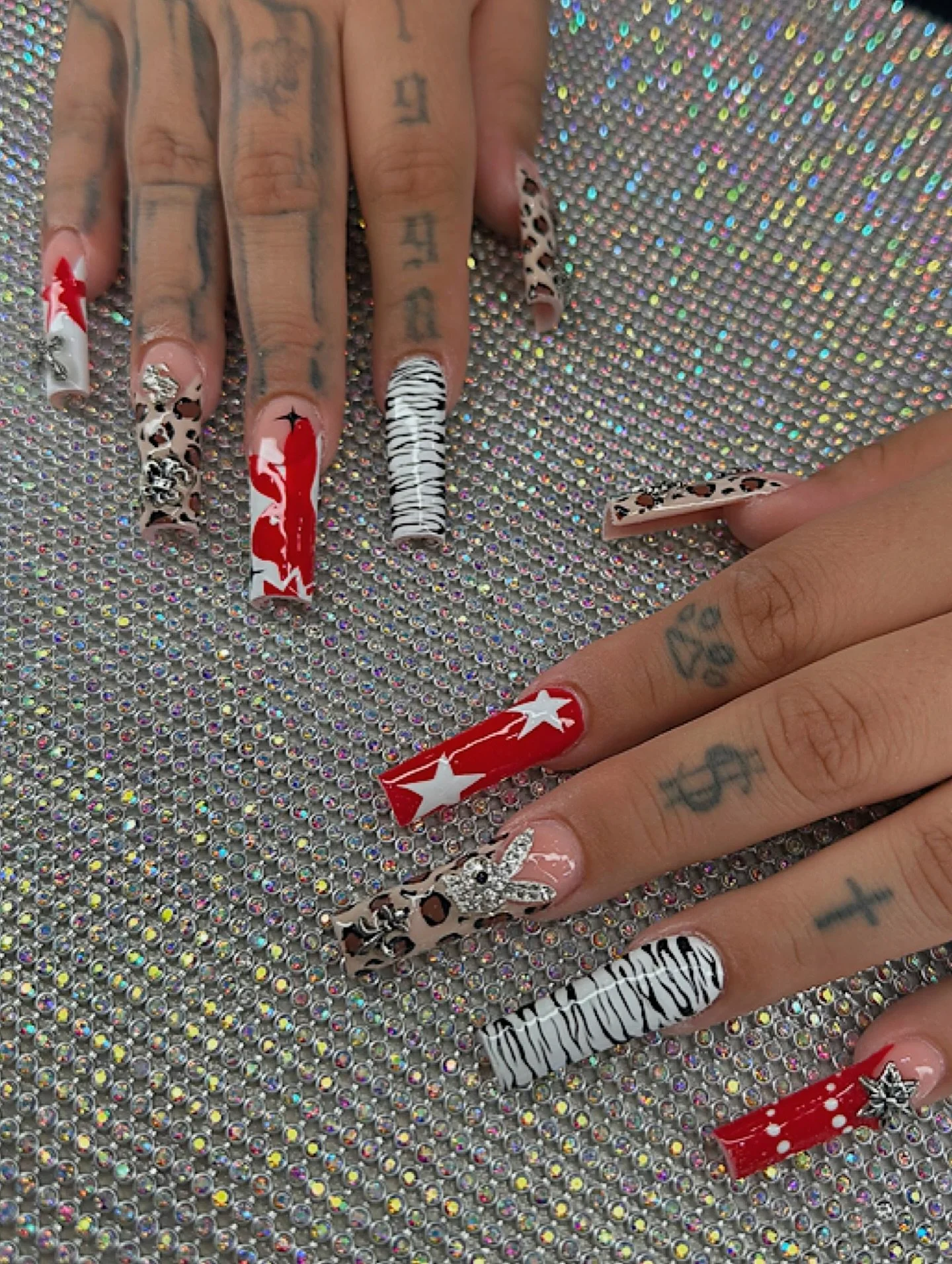 Back in the day set 💅!!

꧁(&bull;̀ᴗ&bull;́)و 💅🏼꧂ ☘︎︎ 

#allpowder #allpowdernails #guccinails #nailsoftheday #nails2019 #nailsinspire #sillettonails #bayareanails #nailsinspo #nailsonfleek #nails #nailsonfleek #nailsnailsnails #nailsart #3dnails #