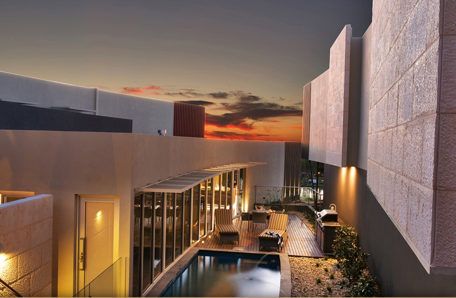 Michael-Kregar-Home-Builds-The-Frames-Exterior-Sunset.jpeg