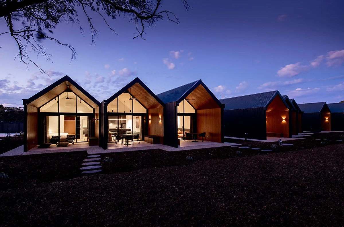 Michael-Kregar-Building-Portfolio-Par-5-Shacks-Exterior-3.jpg