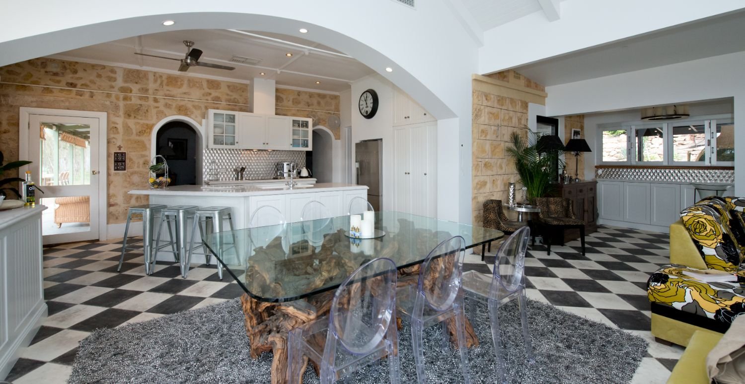 Michael-Kregar-Renovations-Caudo-Vineyard-Entertaining.jpeg