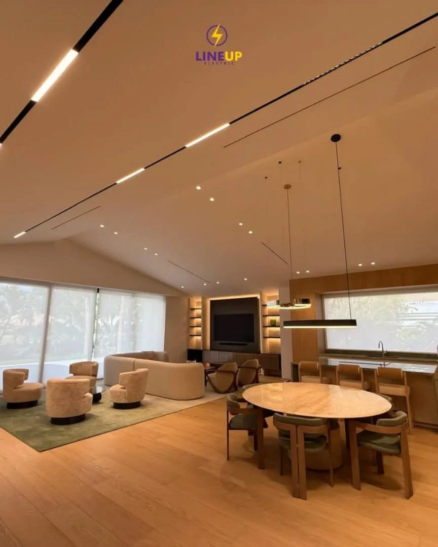 β¨ Lighting that transforms your space!
Every detail matters — from comfort to design, the right lighting brings life, warmth, and sophistication to your environment.
π‘ LineUp Electric — making your space shine brighter!
#LineUpElectric