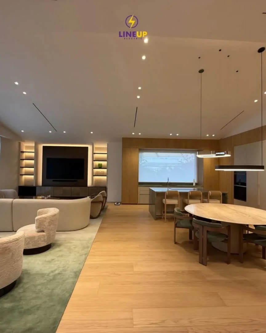 β¨ Lighting that transforms spaces.
Every detail matters when it comes to creating comfort, style, and functionality. π‘
With LineUp Electric, your environment shines with sophistication and efficiency. β‘
#LineUpElectric #LightingDesign #ModernLighti