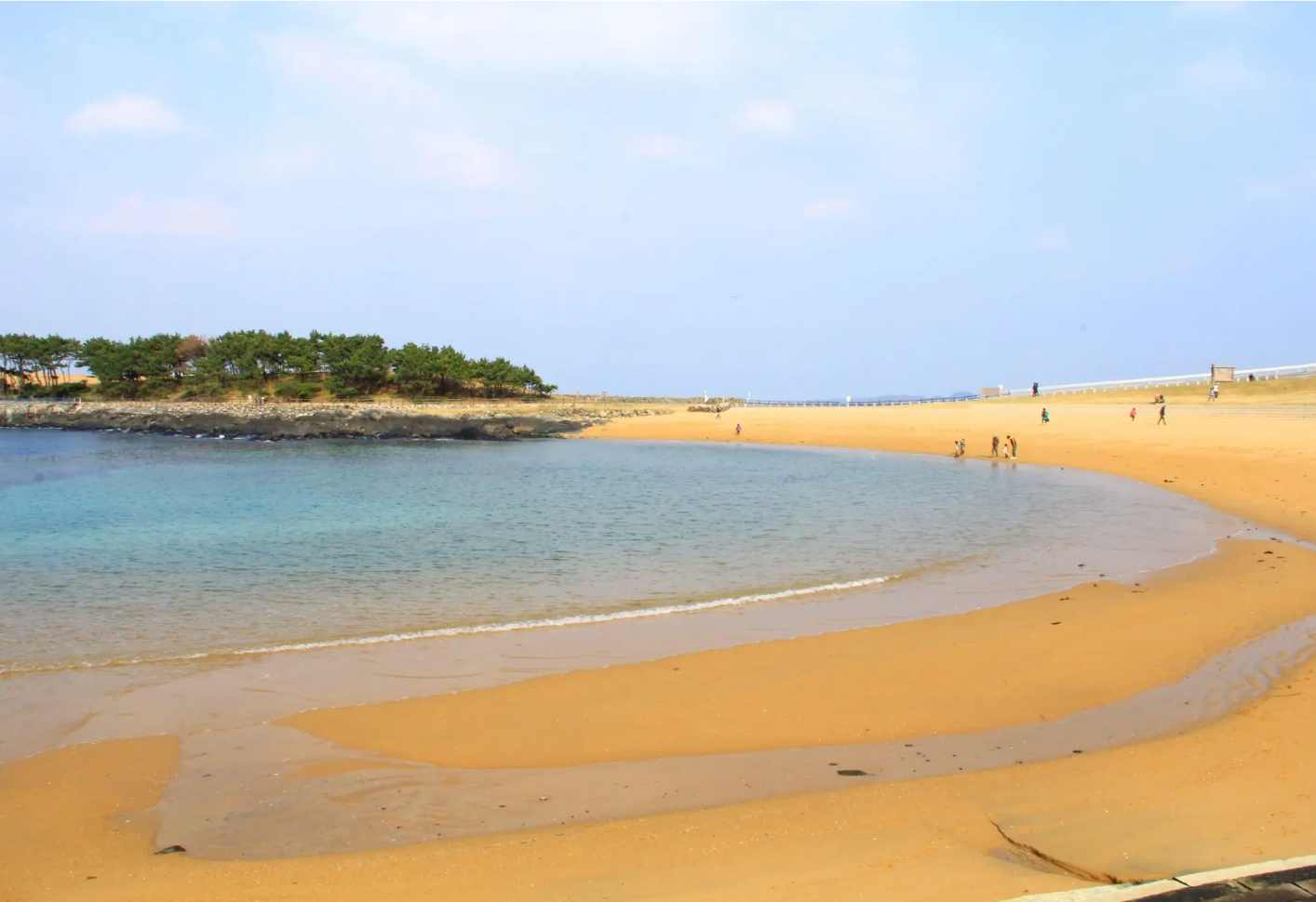Hadomisaki Beach.png (Copy)
