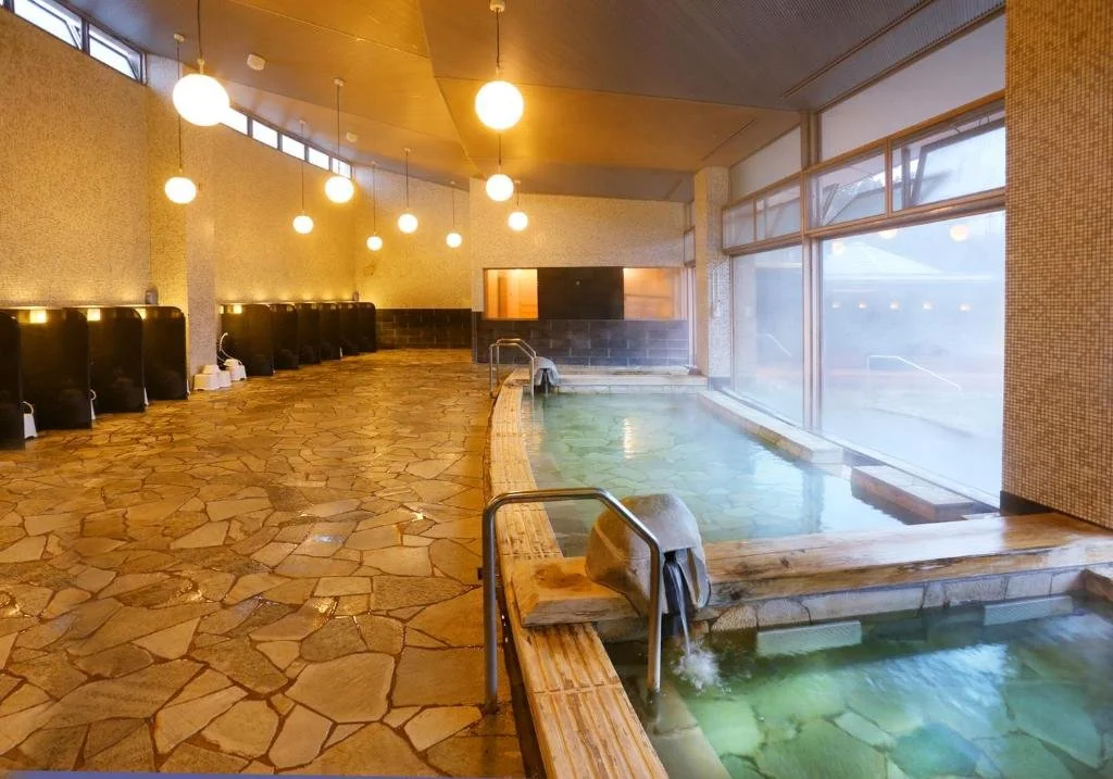 Greenpia Onsen Photo.jpg