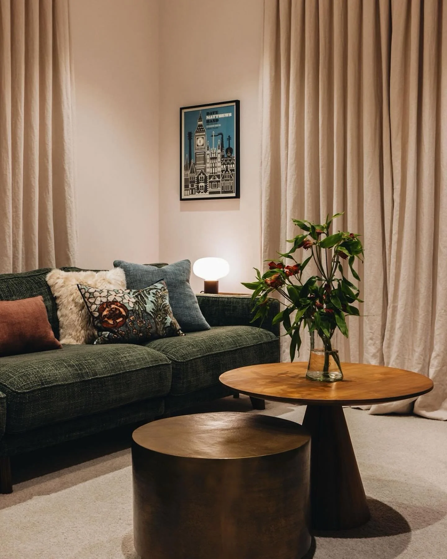 I&rsquo;m all for multi-use spaces. We need them to accommodate all the ways we want to be in our homes over the course of a day. 

Although 😁 sometimes a room just needs to be wholeheartedly what it is. 

This room doesn&rsquo;t have a great view, 