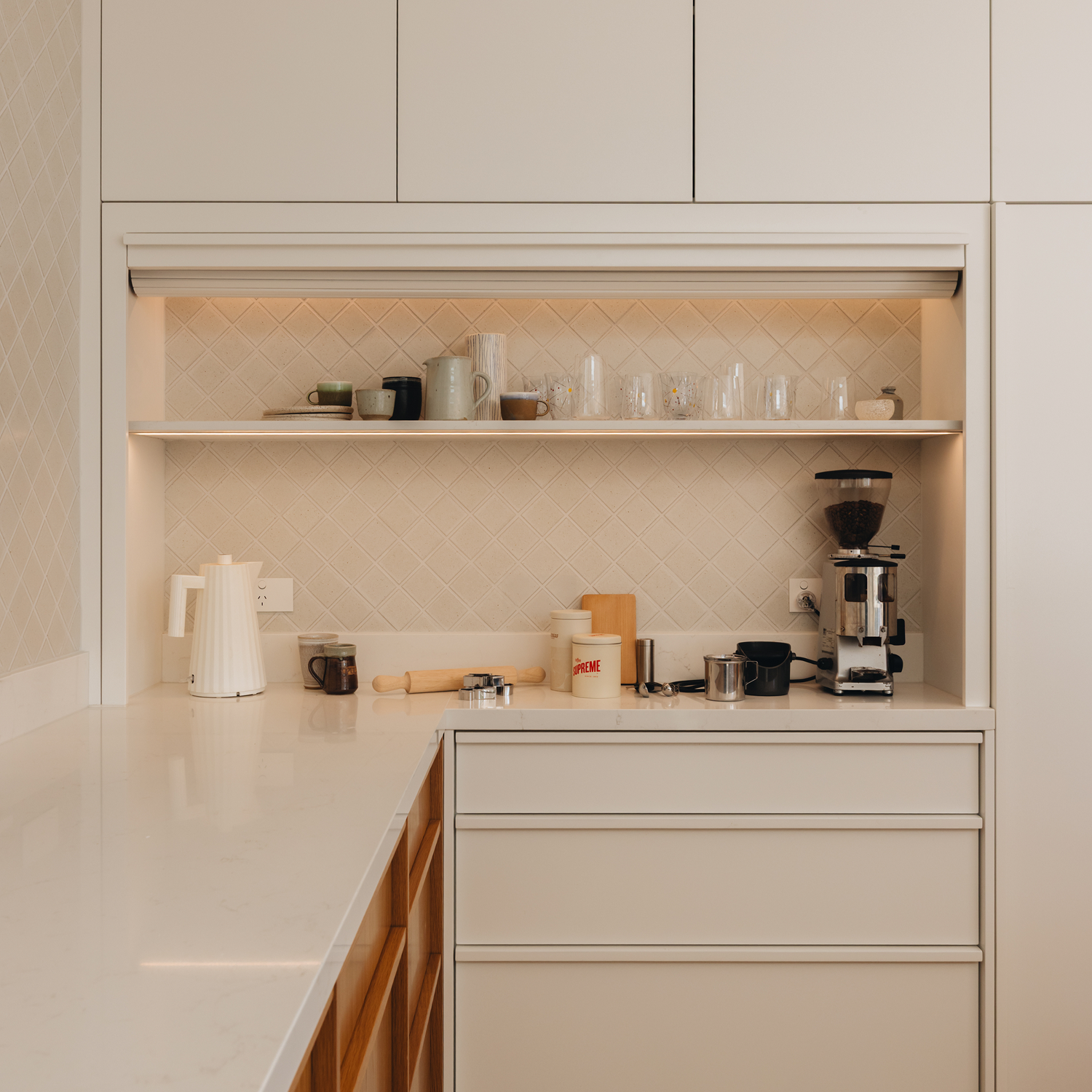15-woburn-kitchen-appliance-nook-open-coffee-machine.png