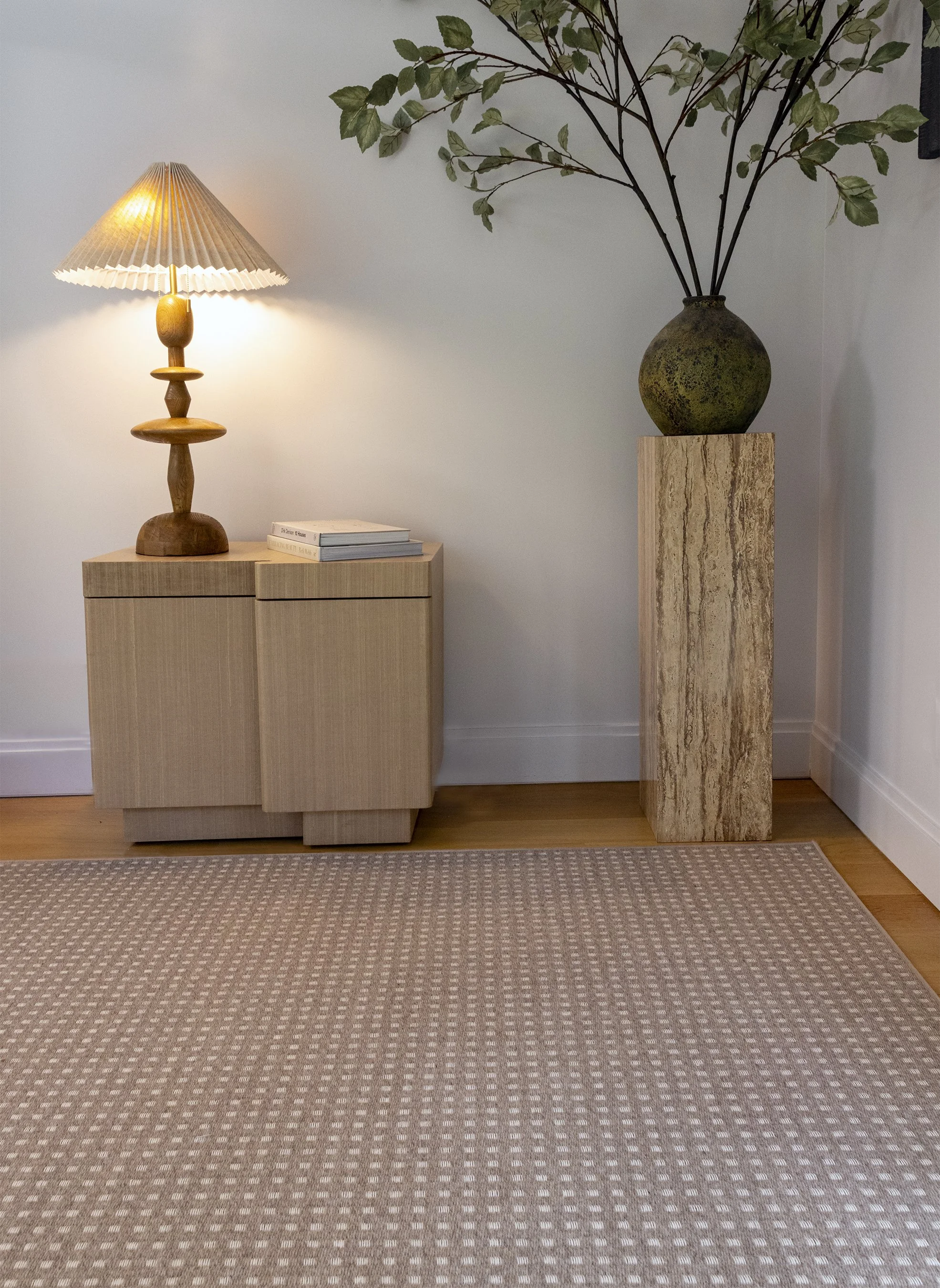 GLOVER_Bleeker Beige_2280F.jpg