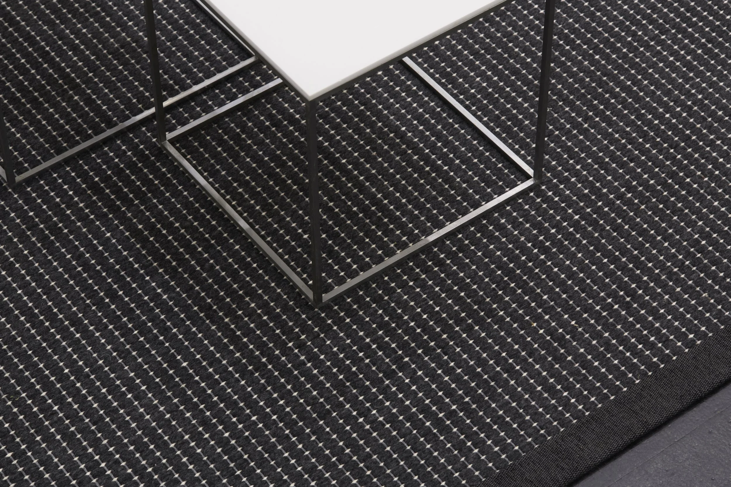 LA SALLE_Charcoal Black 3.jpg