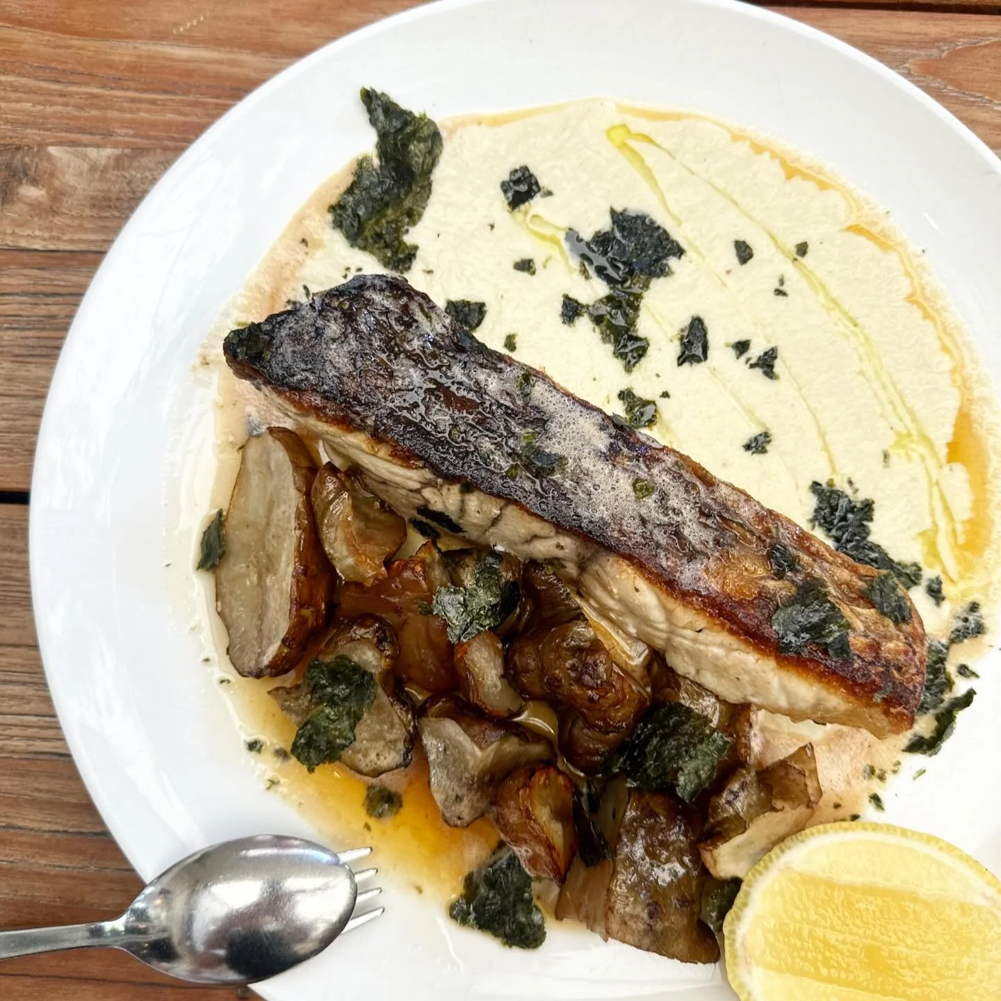 autumn fish 🐟 🍂 
.
. 
crispy roasted barramundi 
jerusalem artichokes 
seaweed + soy butter + veloute 
.
.
on tonight