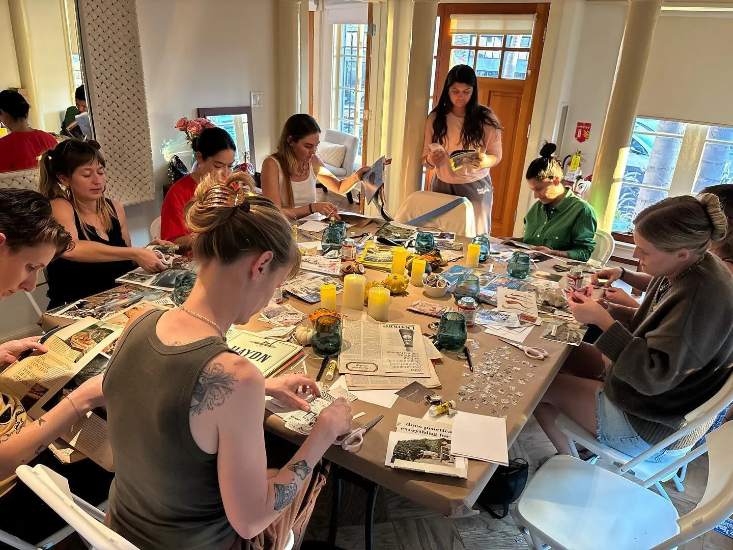 The magic of sitting around a table and creating with your hands. 🌞🫶