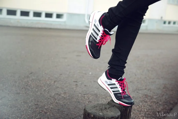 Adidasheimo,  juoksukengät ja Loop