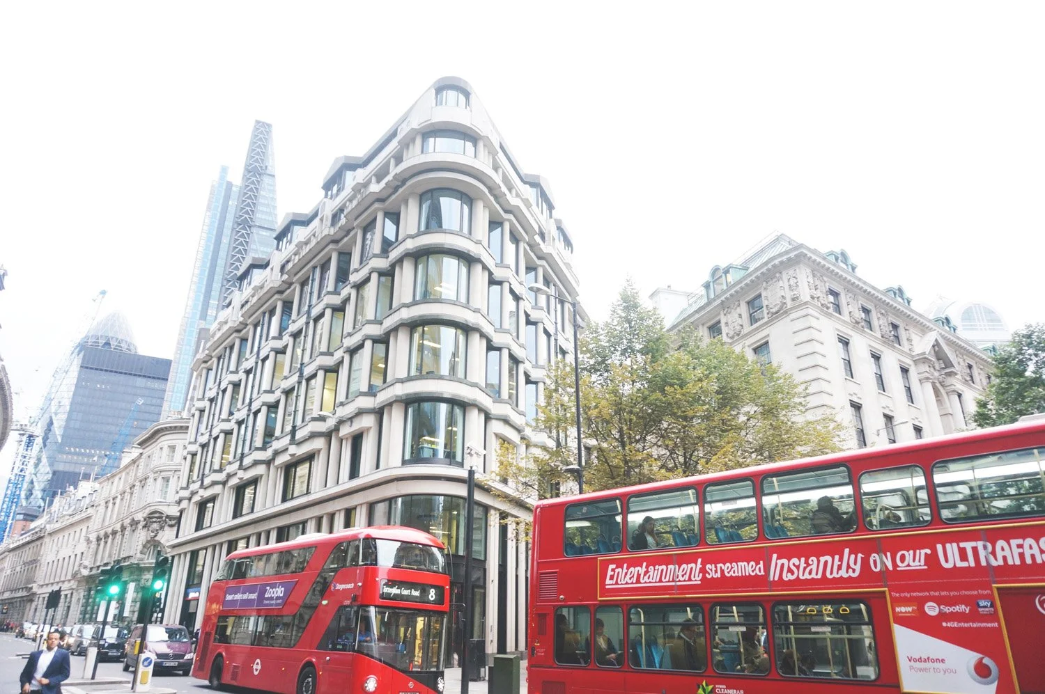 Iltakävelyllä Lontoossa - Mietteitä mallin työstä