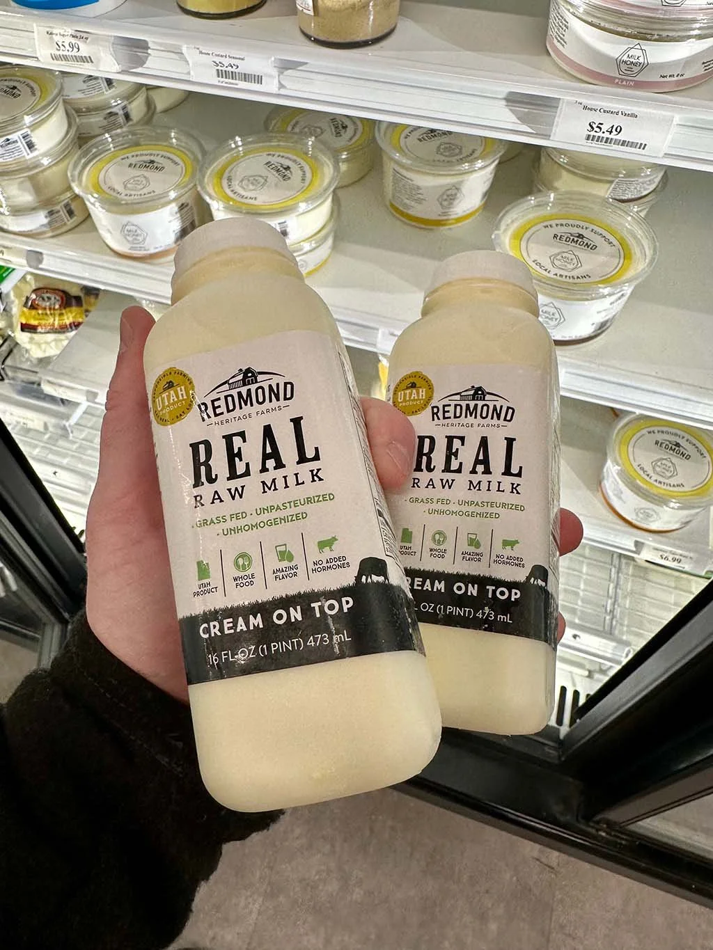 redmond-heritage-farm-store-raw-milk-pints.jpg