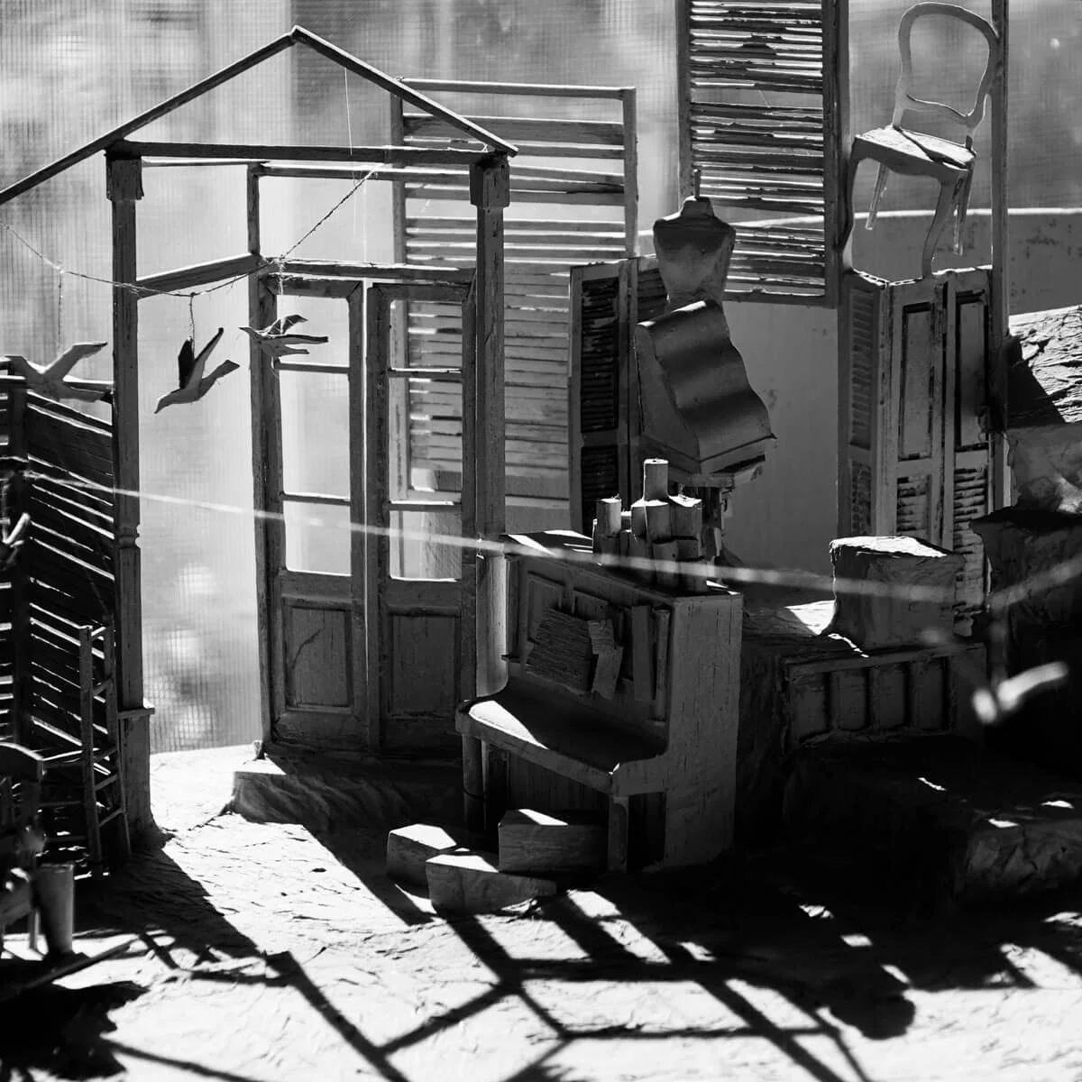 Κάτω από το γαλατόδασος, Ντύλαν Τόμας
Πειραματική Σκηνή της «Τέχνης»
Πρώτη Παρουσίαση: 10/7/1991, στο Θέατρο Κήπου («Γιορτές Ανοιχτού Θεάτρου» του Δήμου Θεσσαλονίκης)