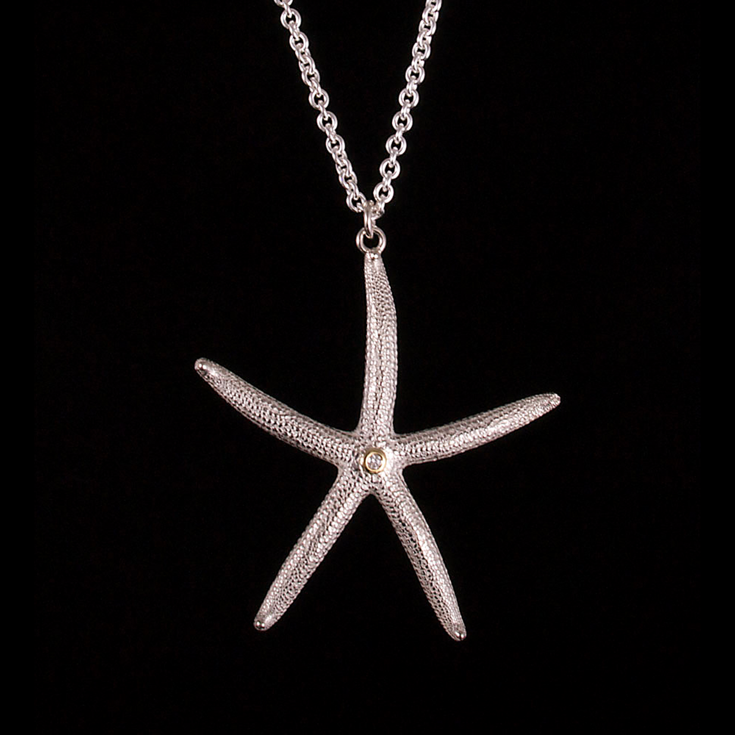 Bicolor Seastar Pendant with Diamond
