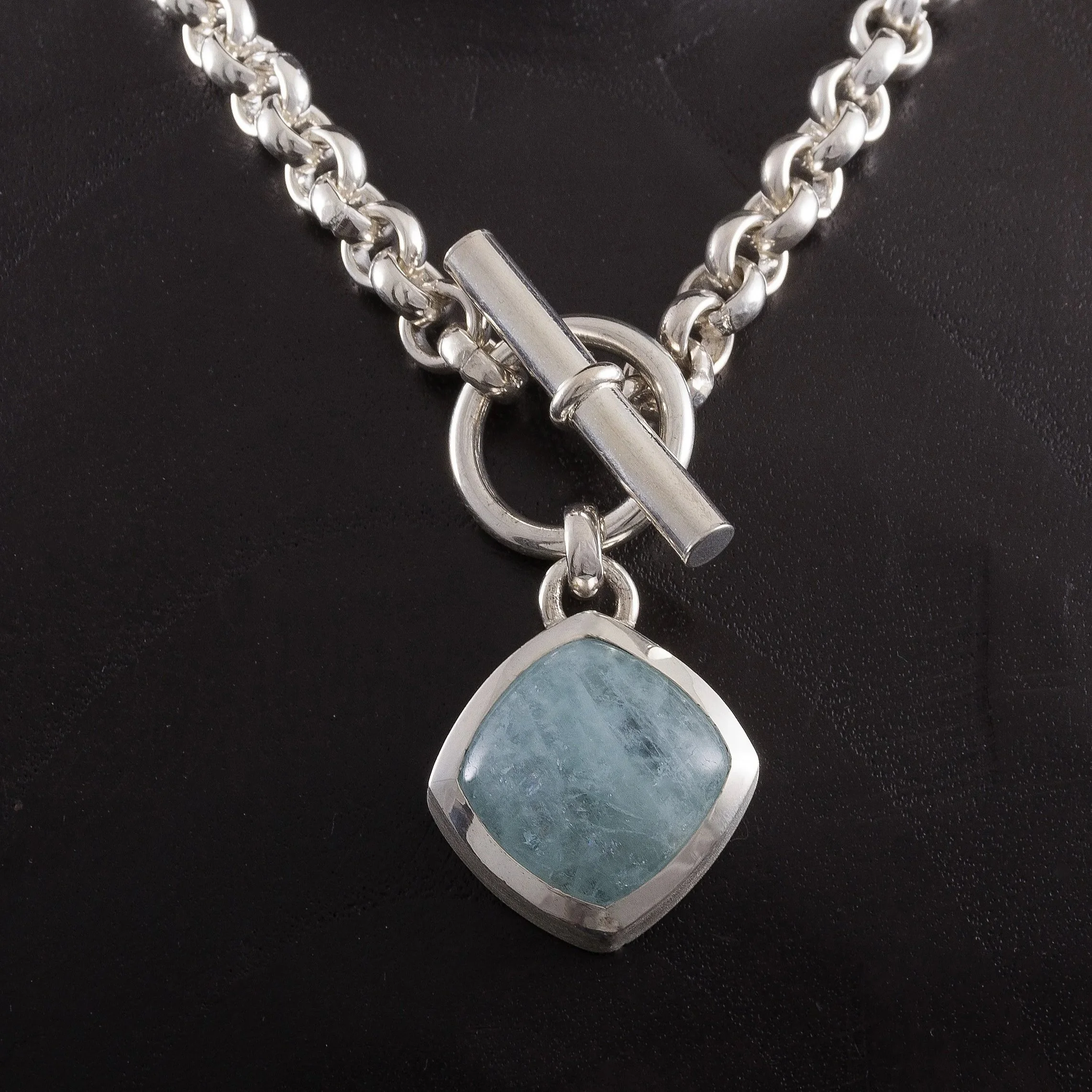 CollarAqua.jpg