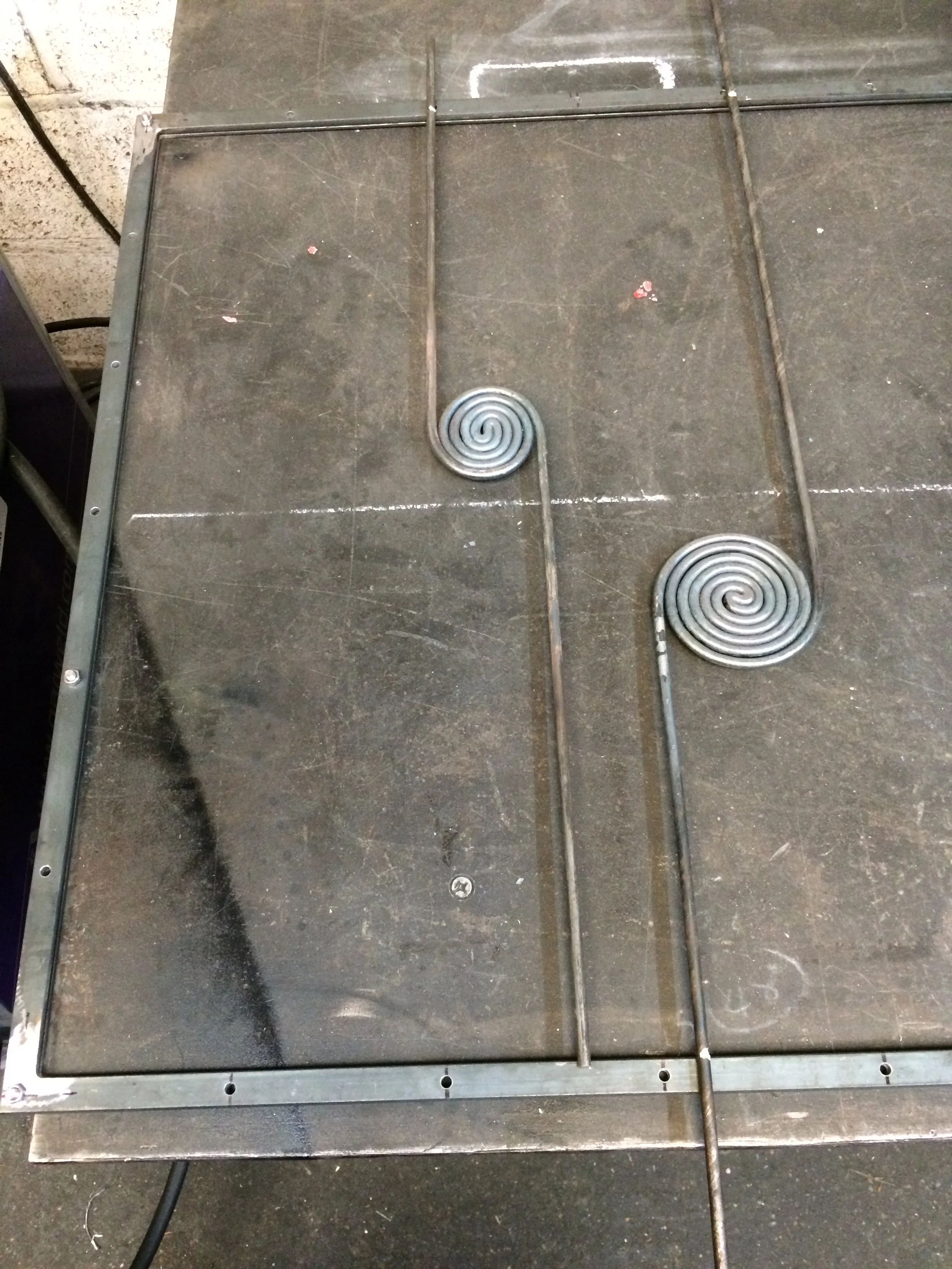 bespoke-fireguard-spiral-design.JPG