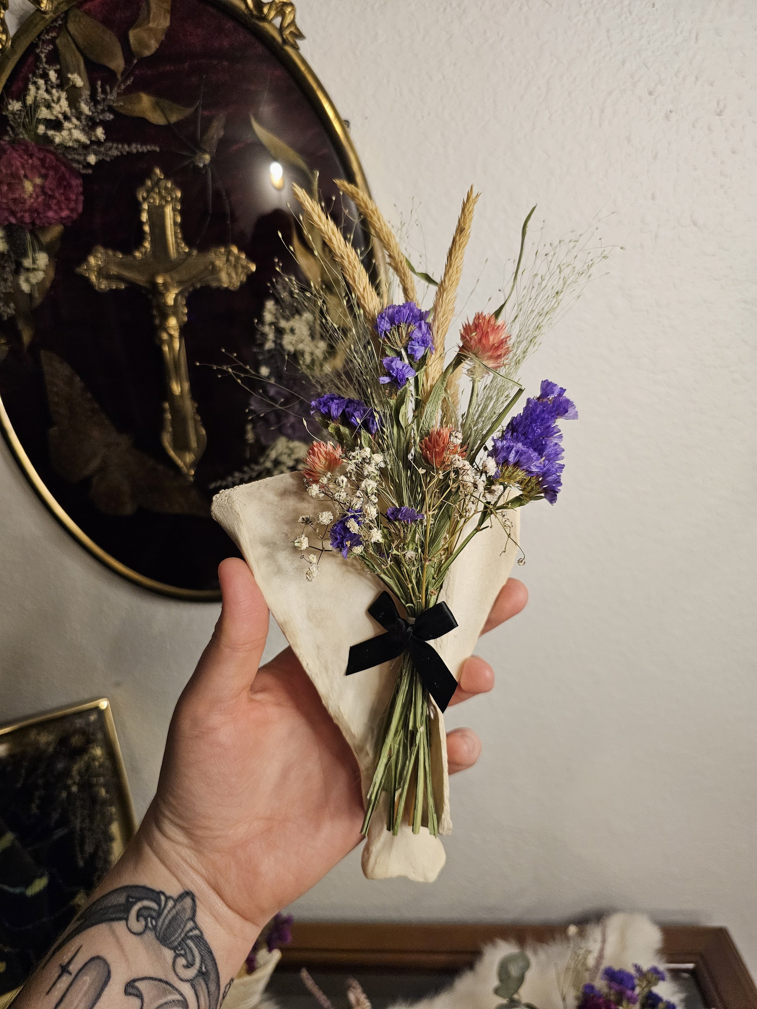 Scapula Bouquet 2