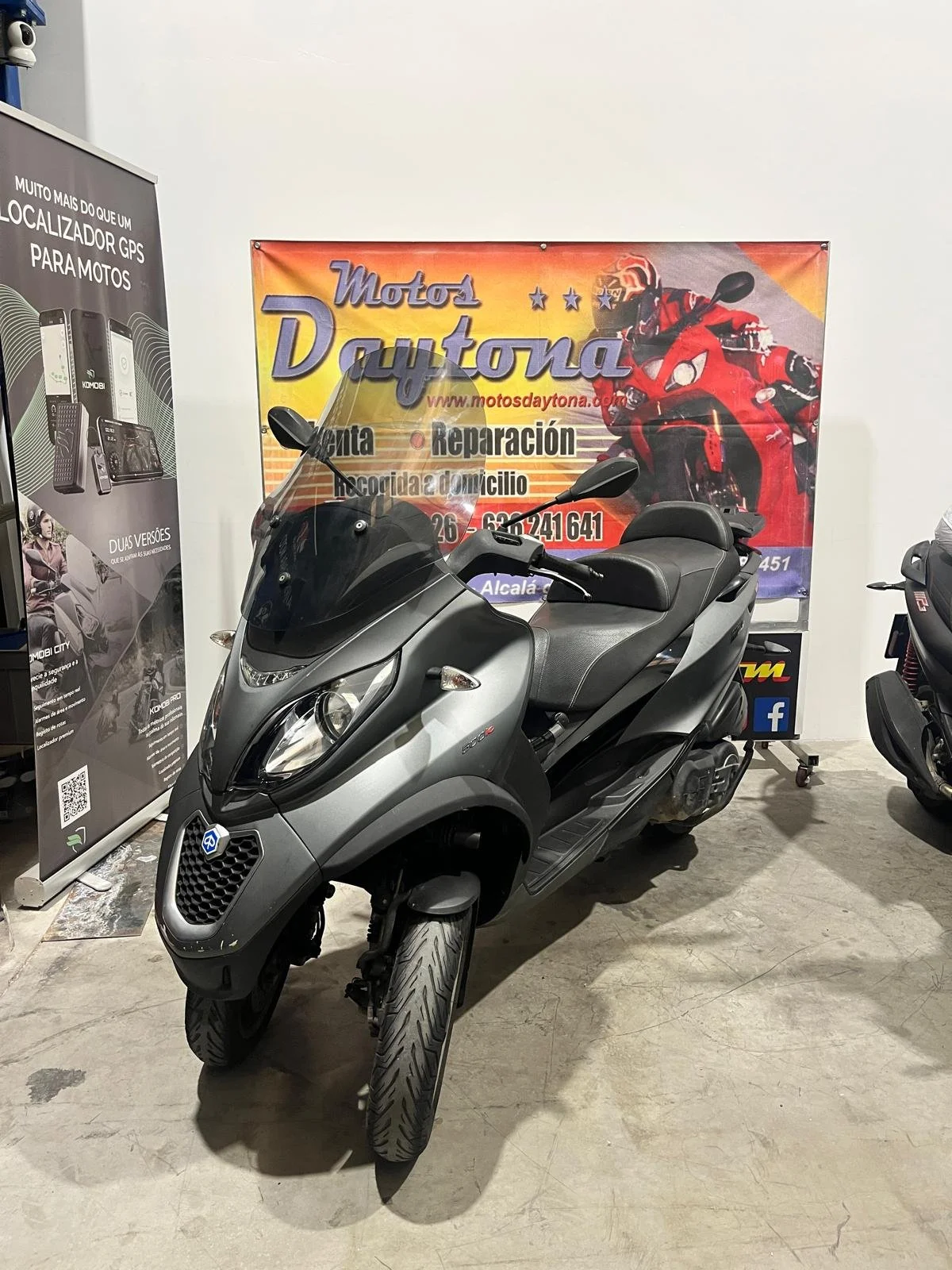 MP3 500 Sport ABS 10.jpeg
