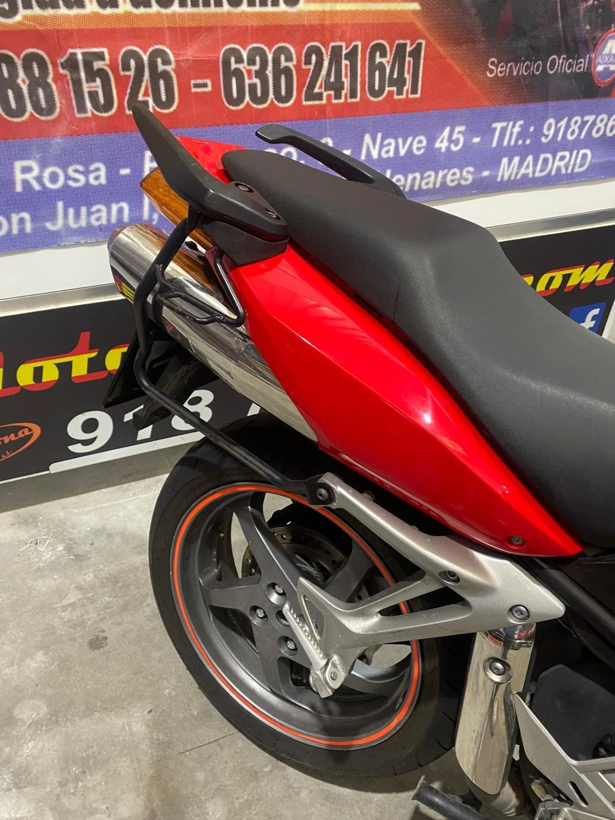 VFR800 04.jpeg