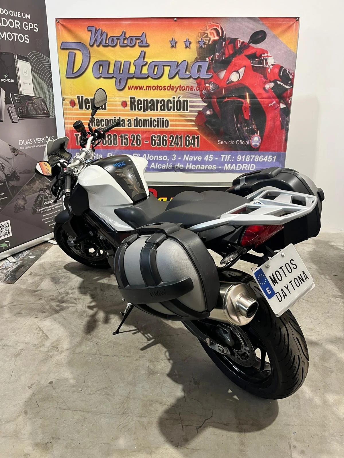 F800R 02.jpeg