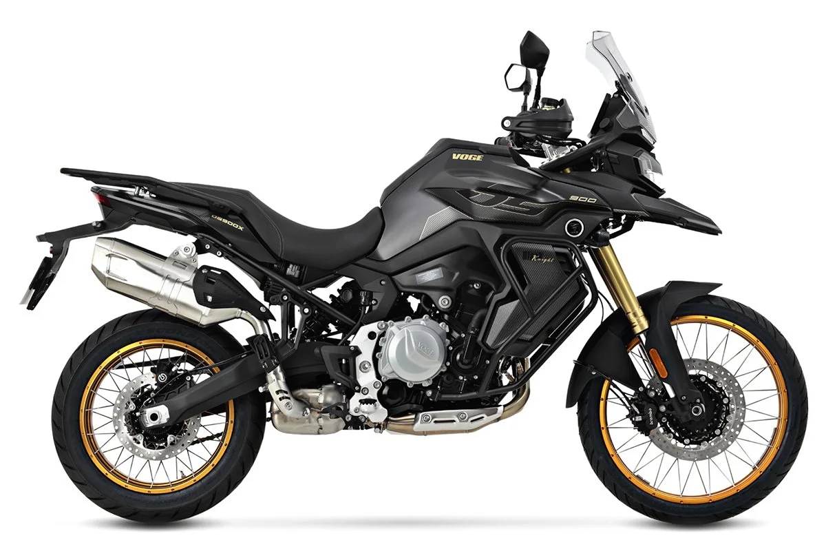 Voge-900-DSX-negro-1.jpg