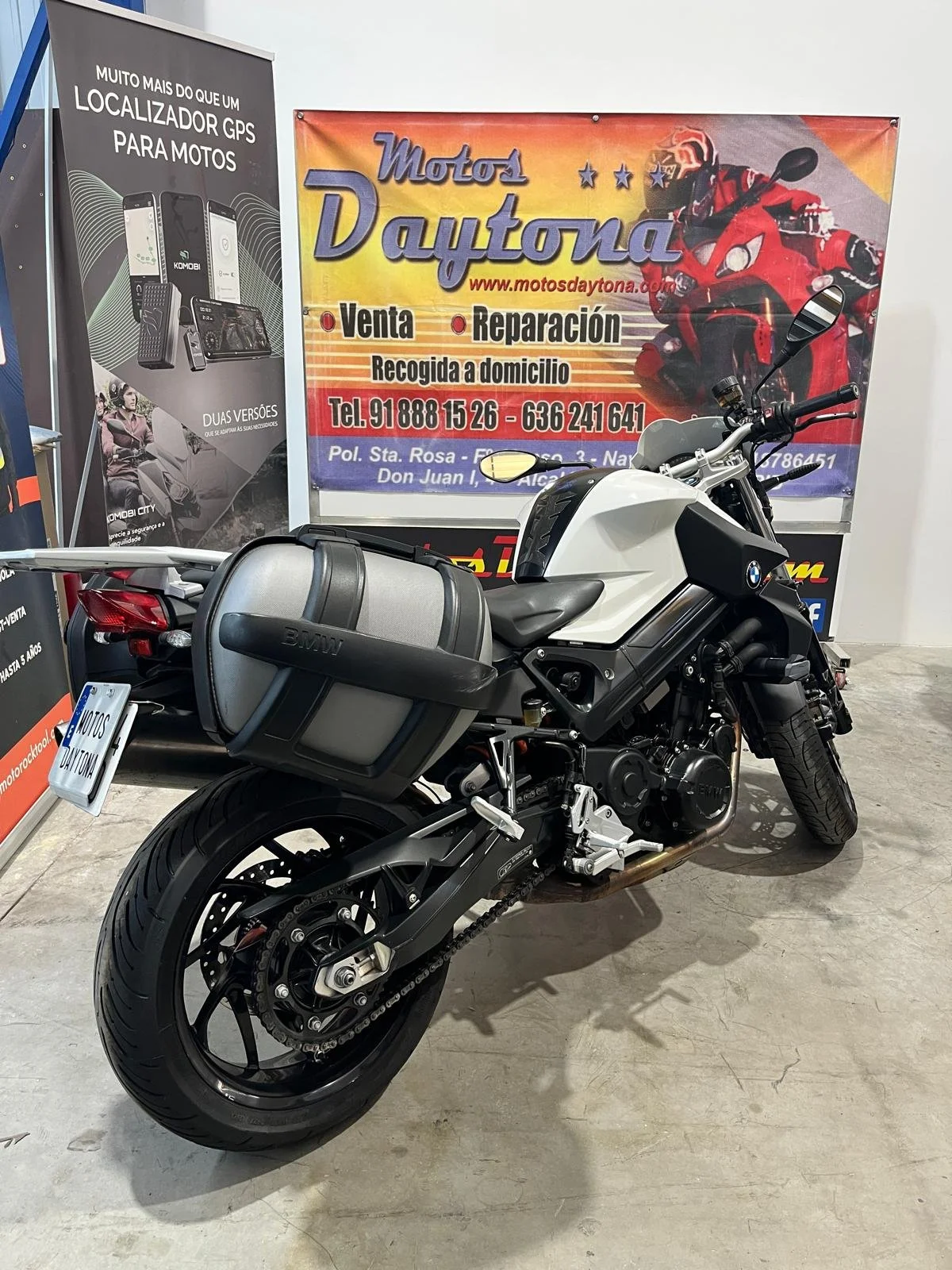 F800R 06.jpeg