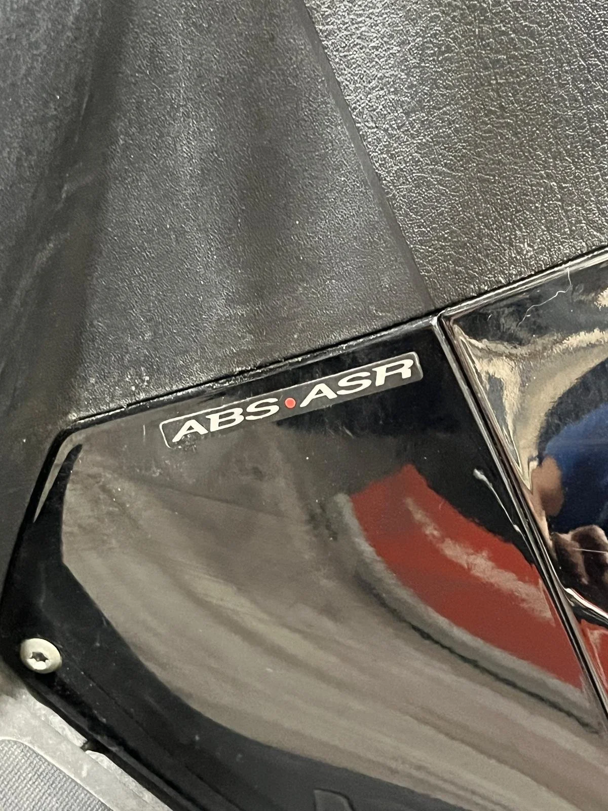 MP3 500 Sport ABS 05.jpeg
