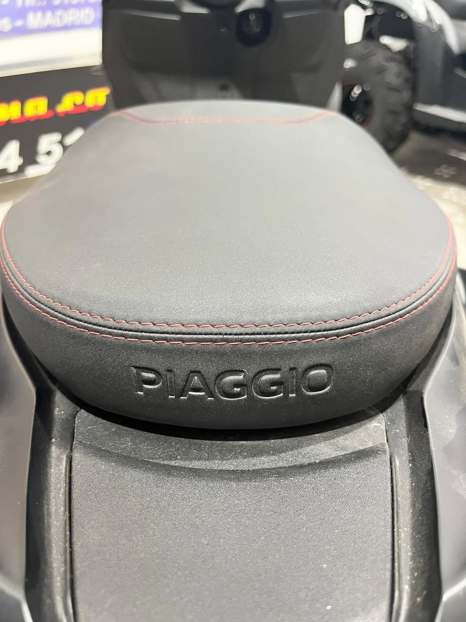 MP3 300 Urban Negro mate 10.jpeg