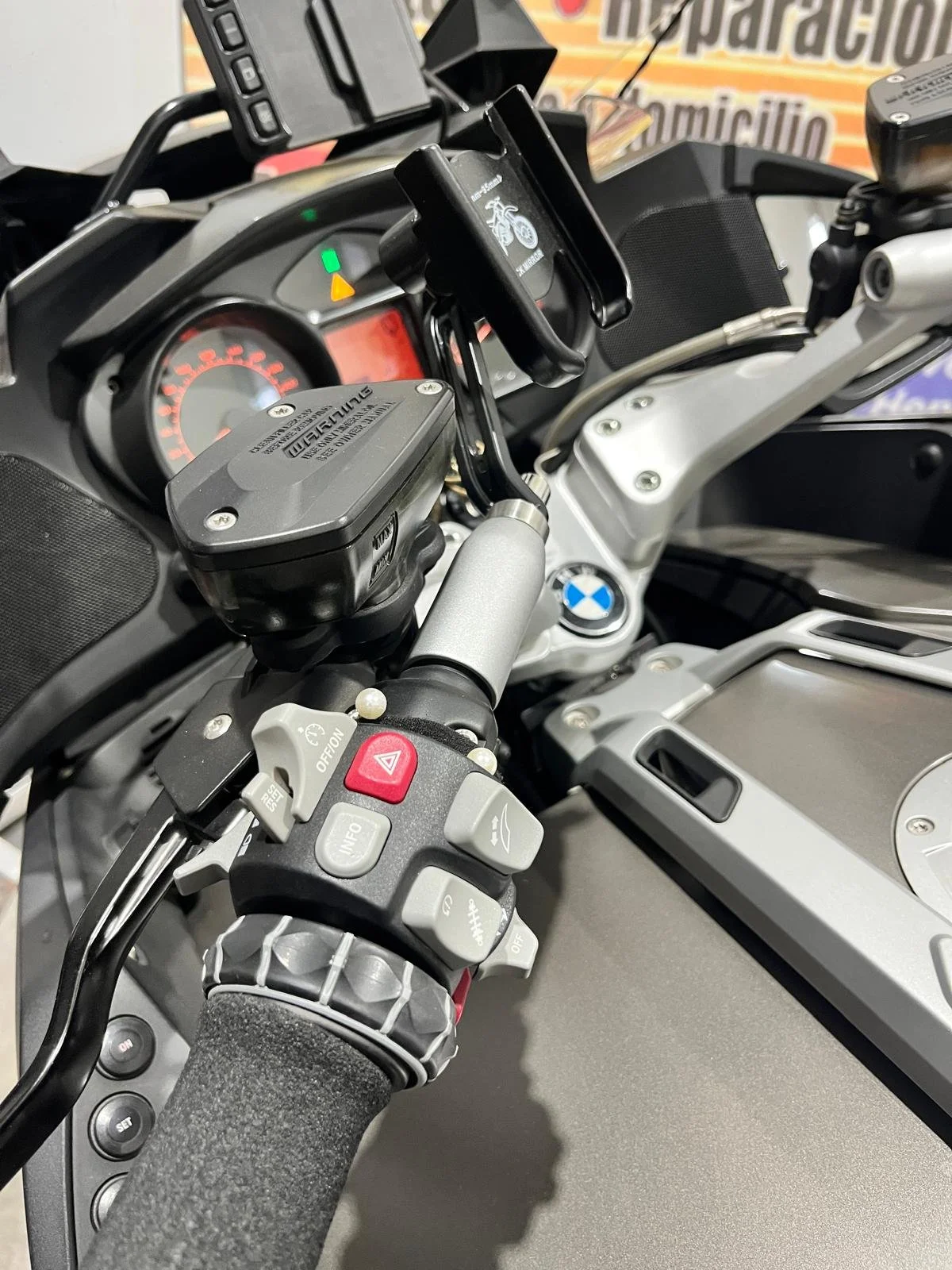 BMW R1200RT 2011 4115HFN 01.jpeg