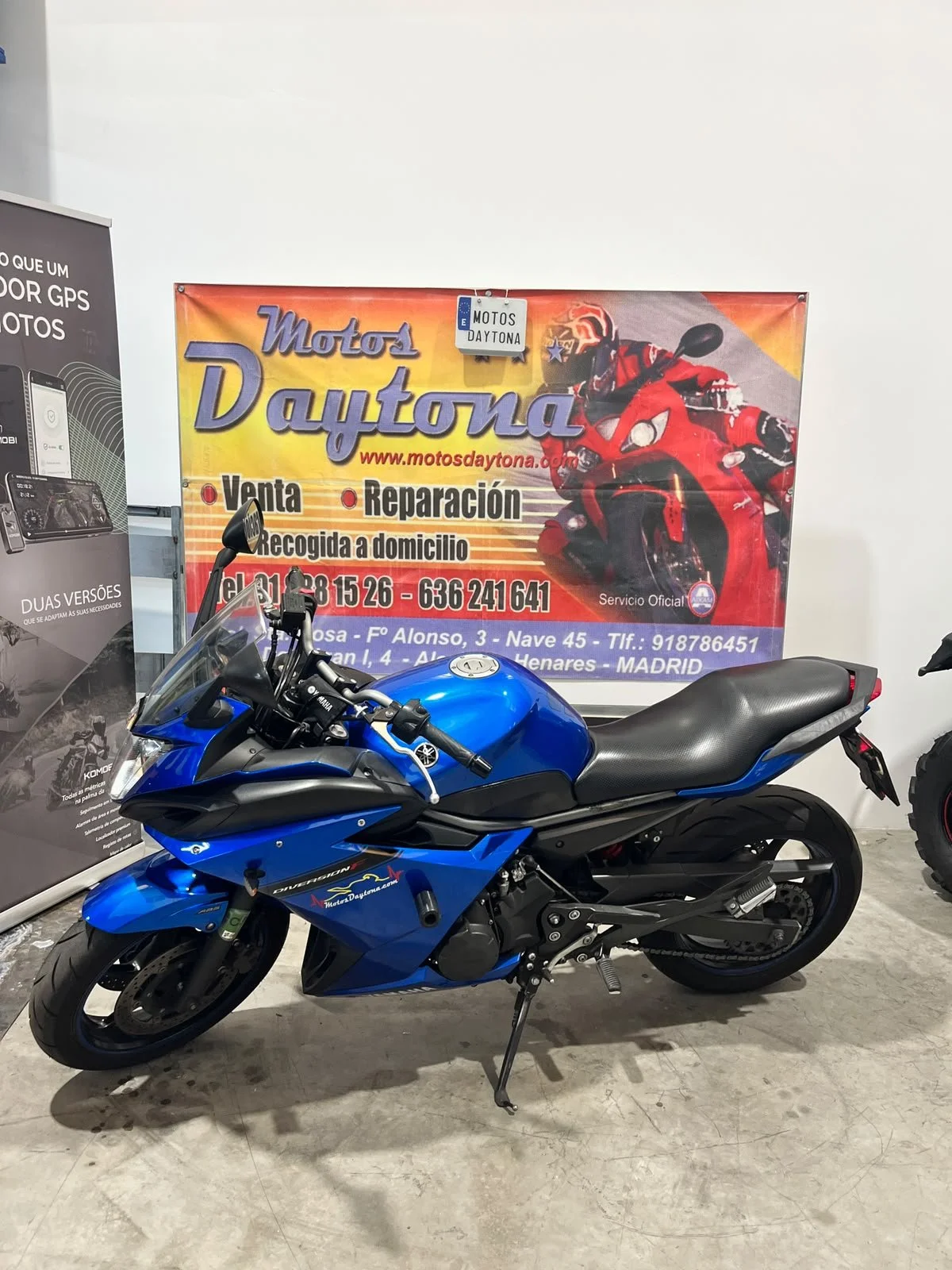 Yamaha XJ6 año 2010 azul 2261 GTL 07.jpeg