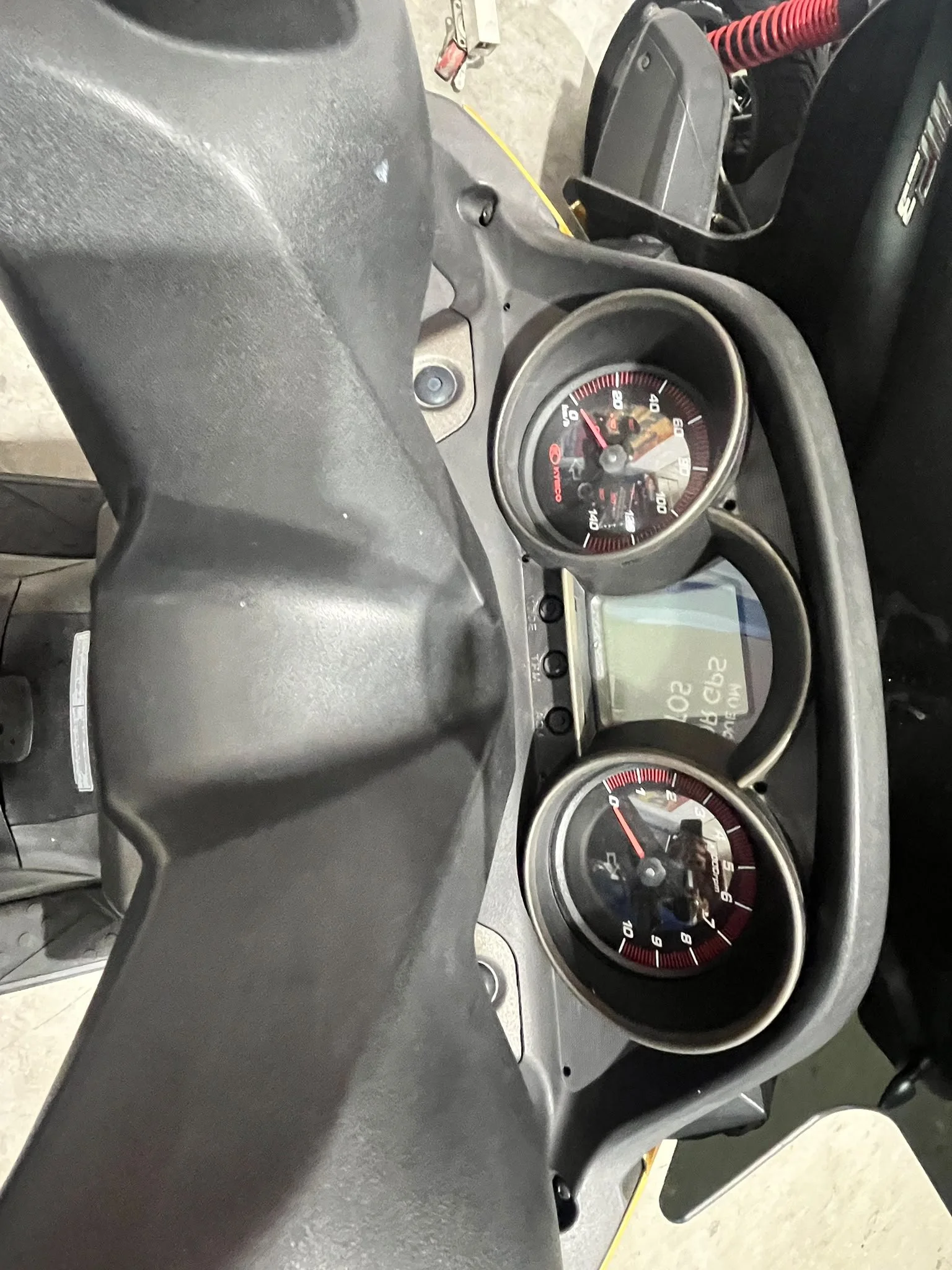Kymco Superdink 125 06.jpeg
