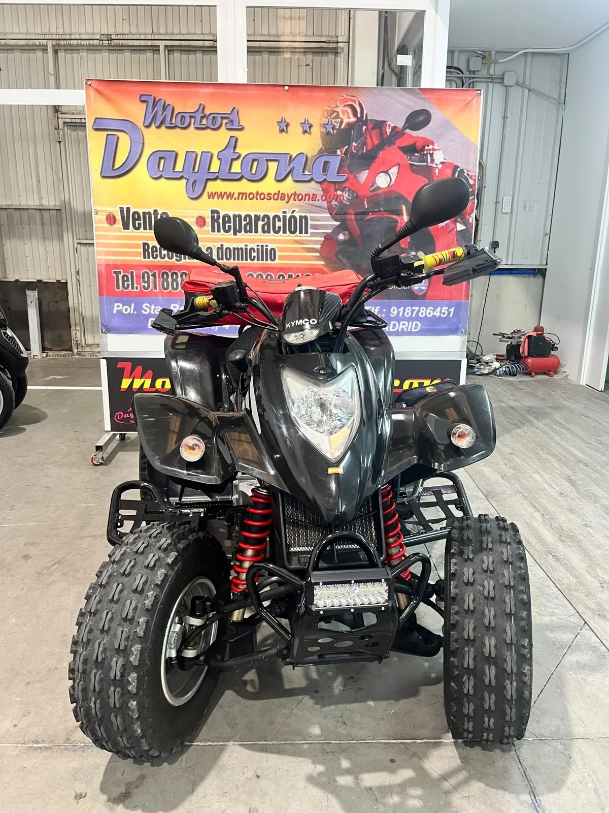 Kymco 250 01.jpeg
