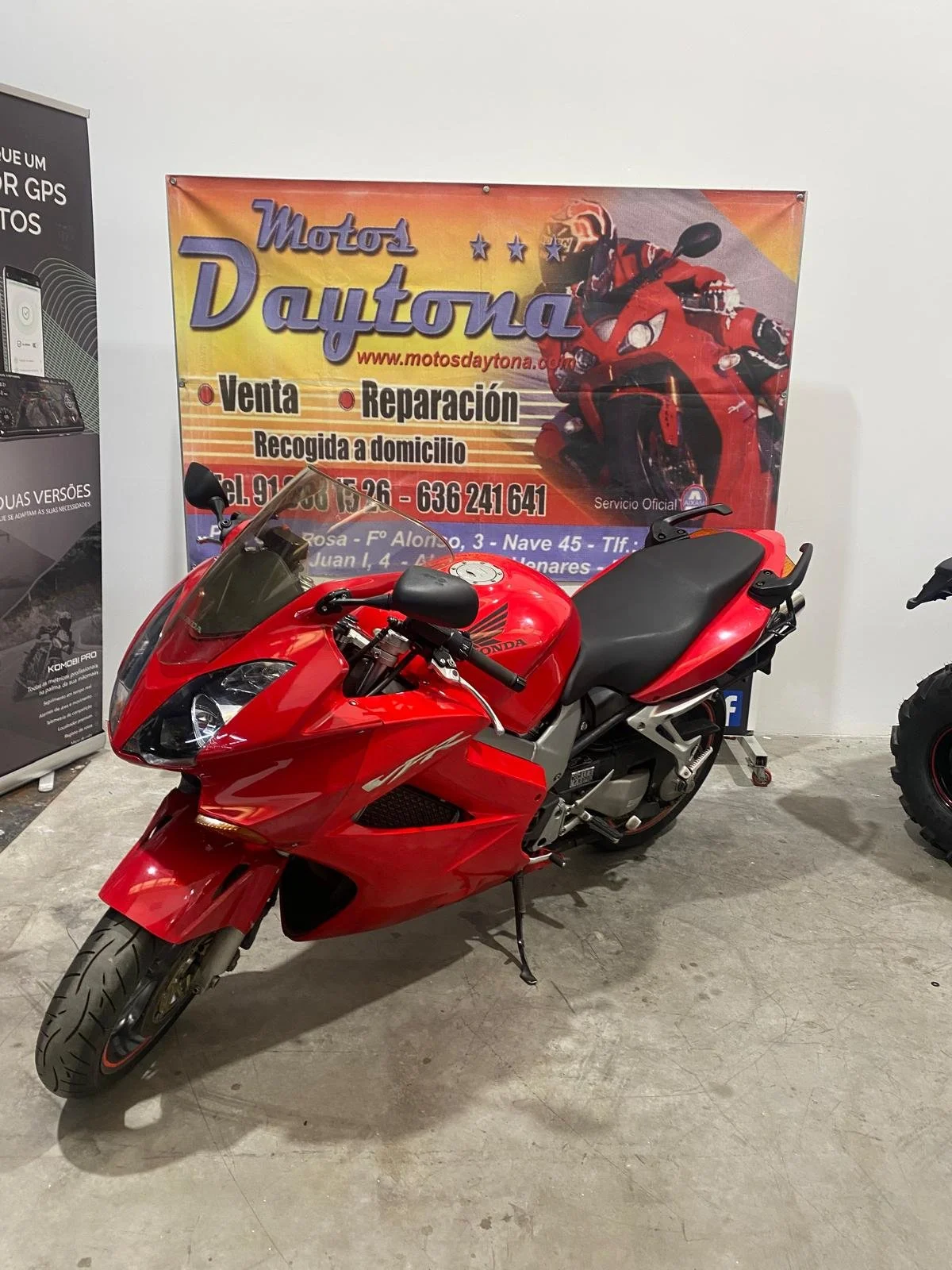 VFR800 00.jpeg