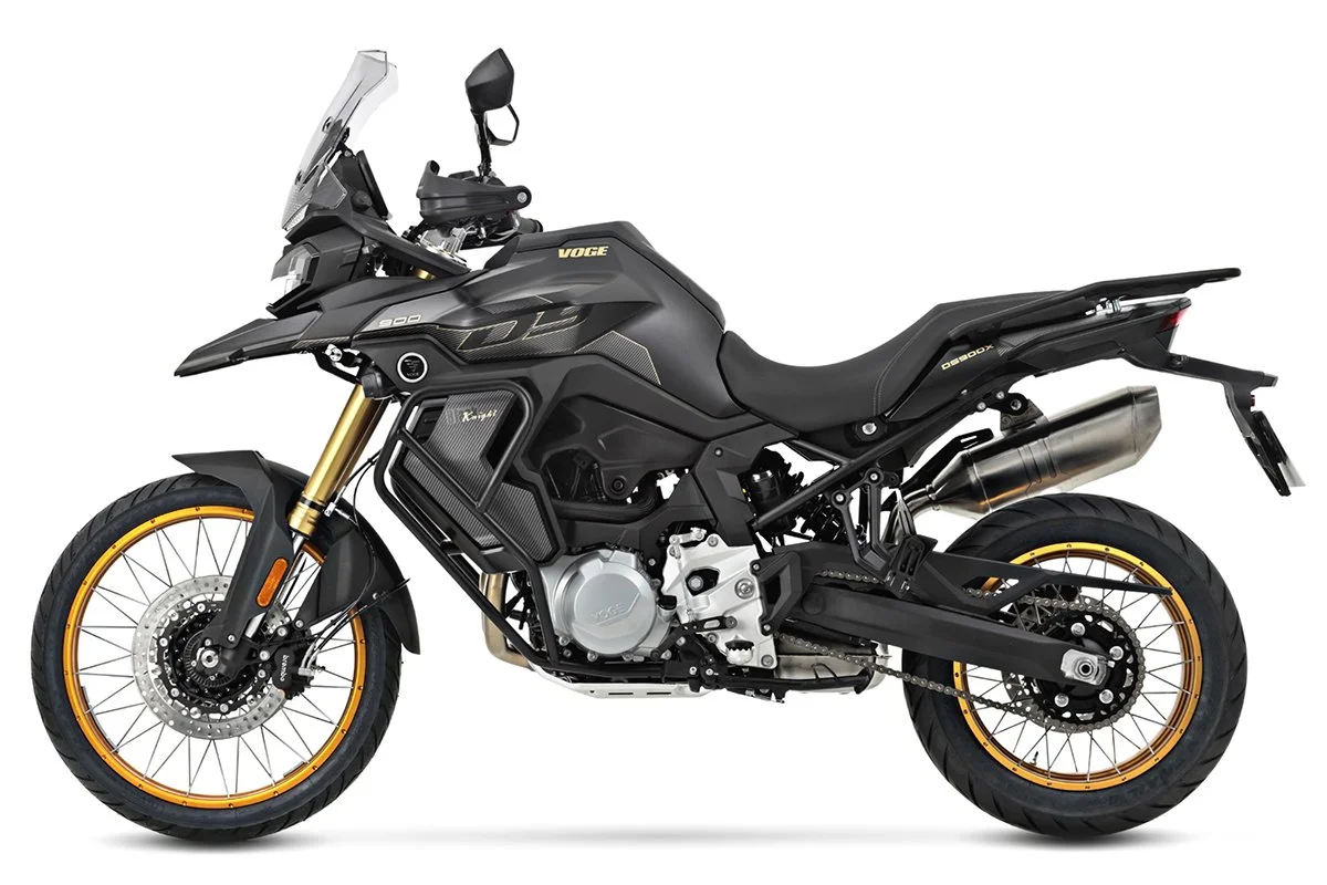Voge-900-DSX-negro-7.jpg