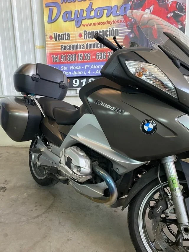 BMW R1200RT 04.jpg