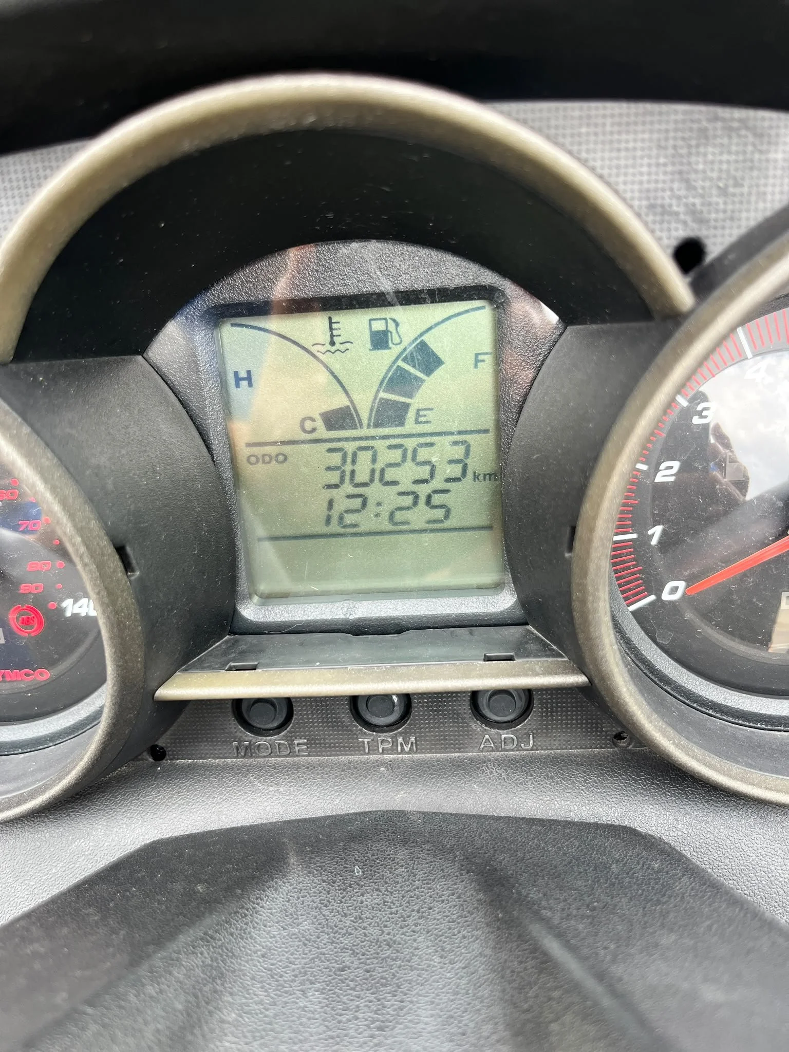 Kymco Superdink 125 16.jpeg