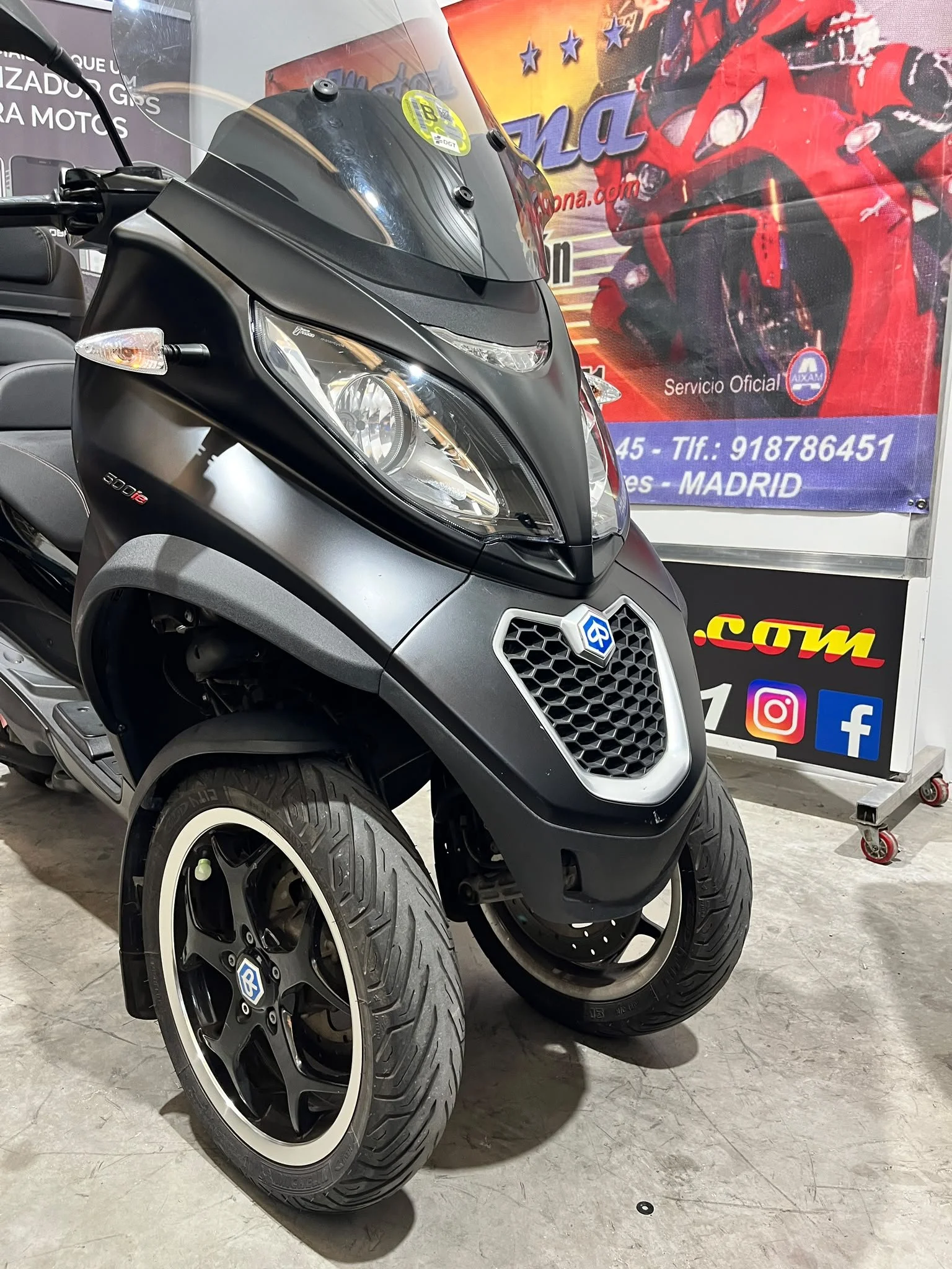 Piaggio MP3 500 Lt - 02.jpeg