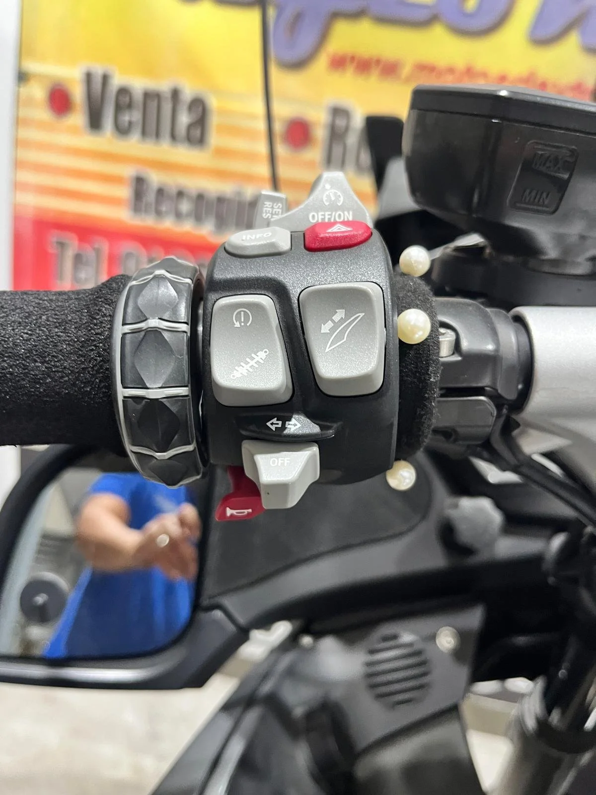 BMW R1200RT 2011 4115HFN 12.jpeg