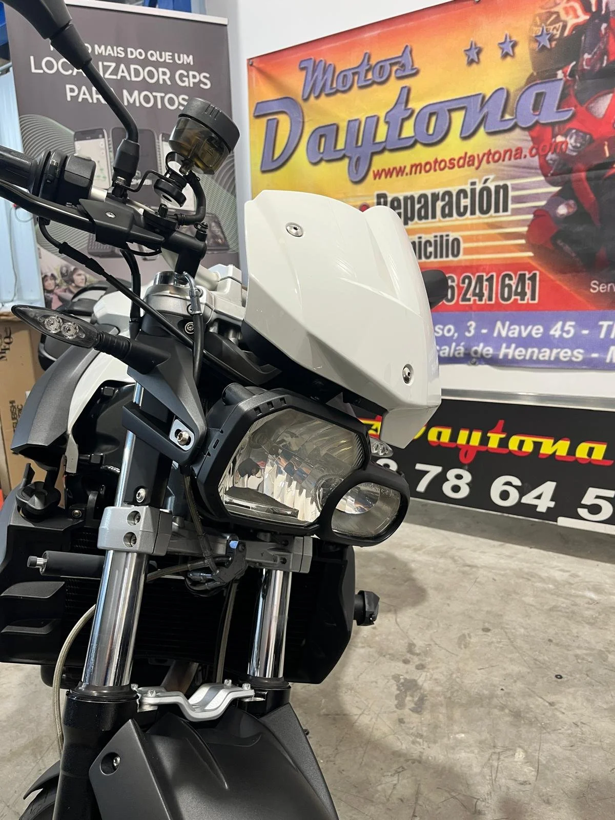 F800R 08.jpeg
